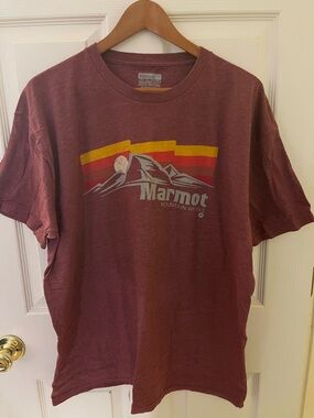 Marmot Maroon Short-Sleeve Tee with Sunset Stripe Mountain Graphic